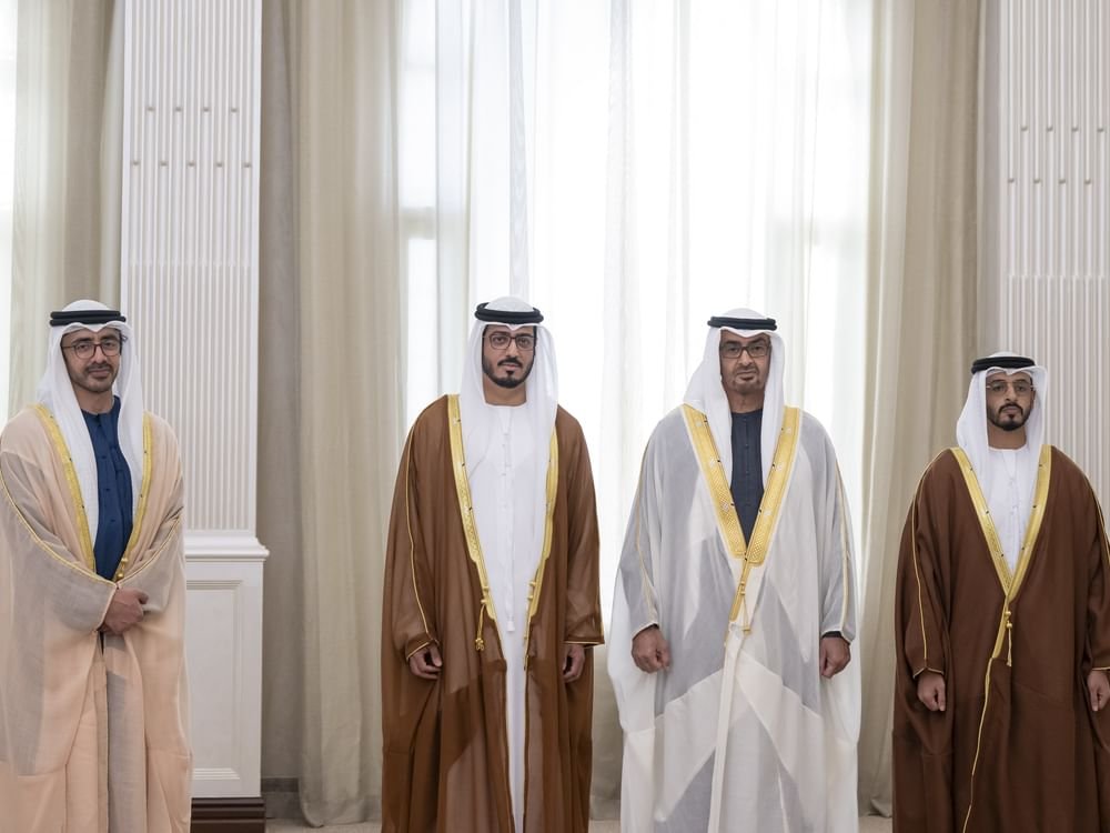 أمام رئيس الدولة..سفيرا الإمارات لدى كندا والبرتغال يؤديان اليمين القانونية 1 أمام رئيس الدولة..سفيرا الإمارات لدى كندا والبرتغال يؤديان اليمين القانونية
