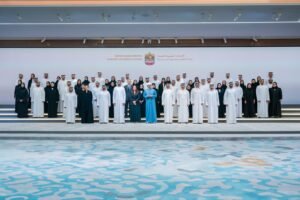 أمام عبدالله بن زايد.. دفعة من الدبلوماسيين الجدد يؤدون اليمين القانونية