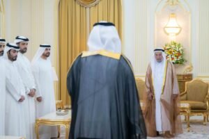 حاكم الشارقة يشهد أداء اليمين القانونية لرئيس وأعضاء المجلس البلدي لمدينة خورفكان