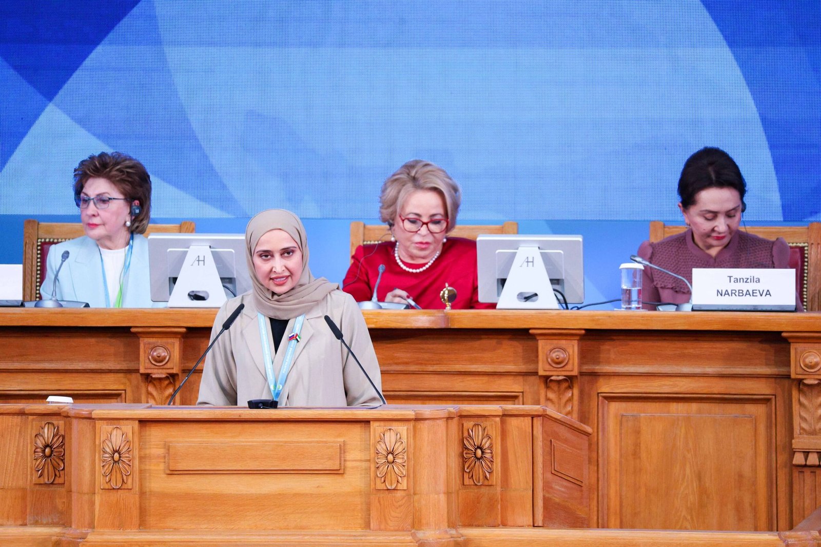 الشعبة البرلمانية الإماراتية تشارك بمنتدى النساء الأورو - آسيوي في سانت بطرسبرغ 1 الشعبة البرلمانية الإماراتية تشارك بمنتدى النساء الأورو - آسيوي في سانت بطرسبرغ