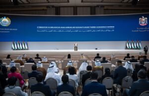 حمدان بن محمد يشهد جانباً من أعمال خلوة التبادل المعرفي الحكومي بين الإمارات وأوزبكستان