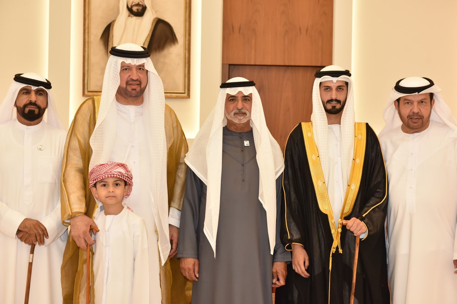 نهيان بن مبارك يحضر أفراح الحوسني والفلاسي بأبوظبي 1 نهيان بن مبارك يحضر أفراح الحوسني والفلاسي بأبوظبي