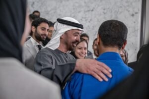 رئيس الدولة يلتقي طلبة الإمارات الدارسين في الولايات المتحدة ورائدي فضاء إماراتيين خريجي برنامج "ناسا"