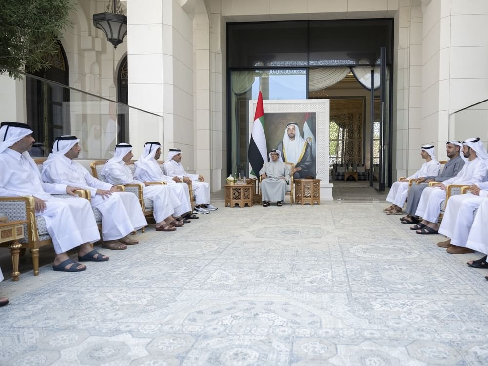 منصور بن زايد يستقبل رئيس الديوان الأميري في قطر 1 منصور بن زايد يستقبل رئيس الديوان الأميري في قطر