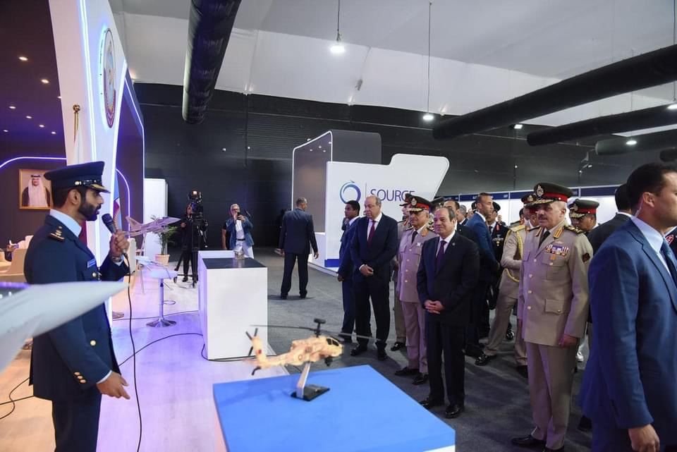 السيسي يتفقد جناح الإمارات في معرض مصر الدولي للطيران والفضاء 1 السيسي يتفقد جناح الإمارات في معرض مصر الدولي للطيران والفضاء
