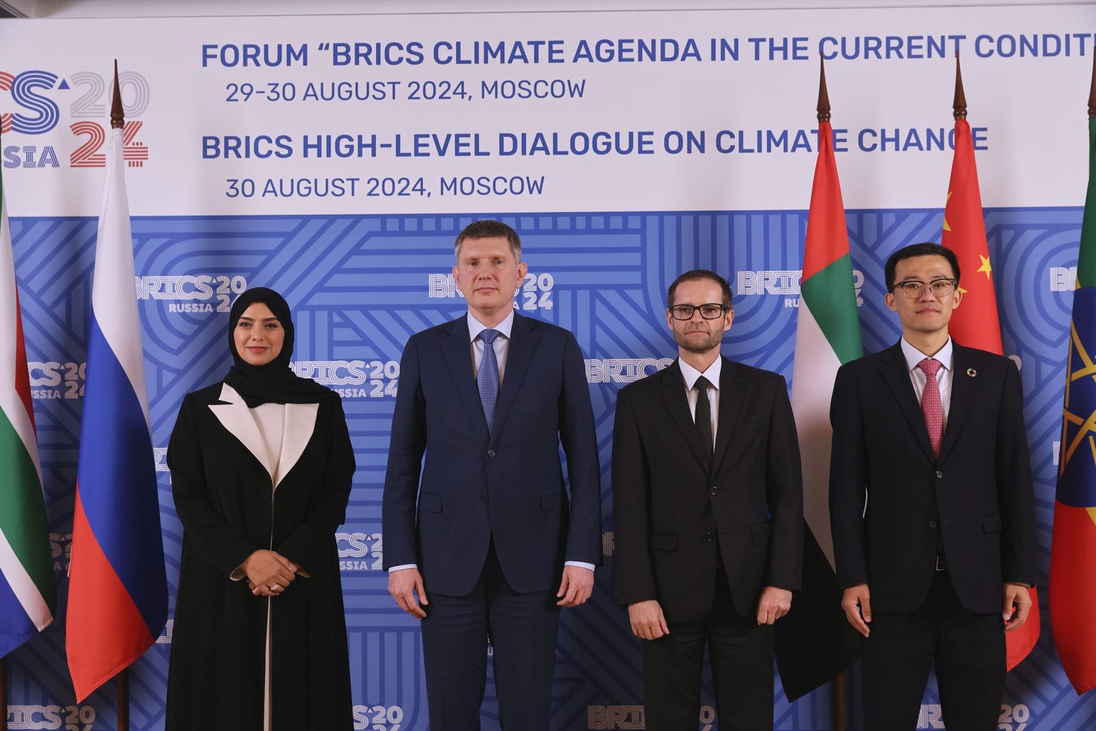 الإمارات تؤكد حرصها على التعاون ضمن "بريكس" في ملف التغير المناخي والتنمية المستدامة 1 الإمارات تؤكد حرصها على التعاون ضمن "بريكس" في ملف التغير المناخي والتنمية المستدامة