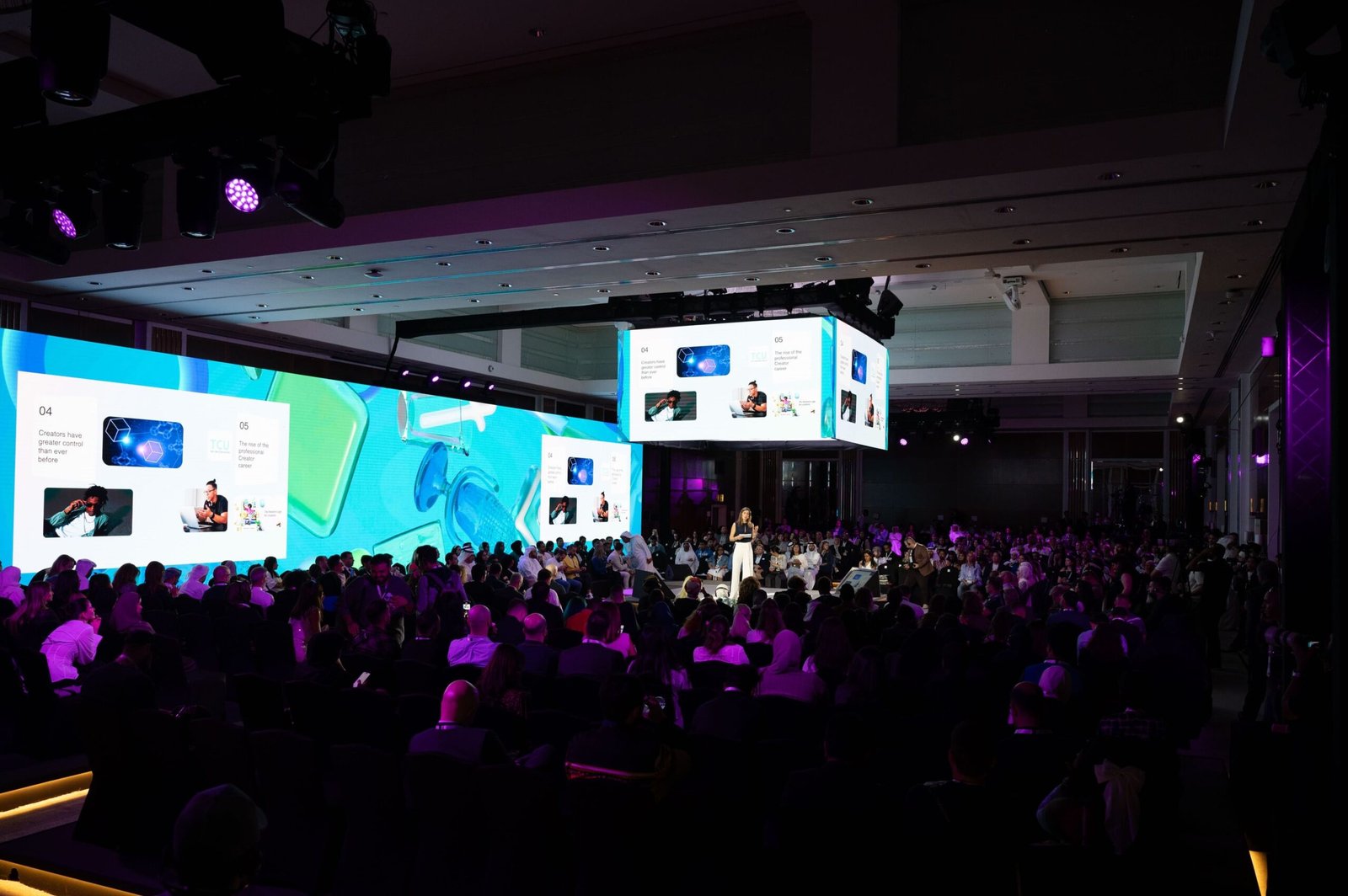 قمة المليار متابع تعلن تمديد المشاركة في برنامج "الاستثمار مع صناع المحتوى" حتى 5 أكتوبر 1 قمة المليار متابع تعلن تمديد المشاركة في برنامج "الاستثمار مع صناع المحتوى" حتى 5 أكتوبر