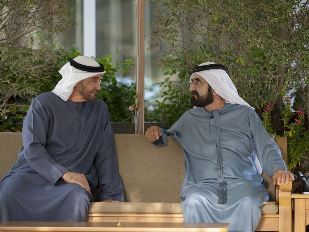 رئيس الدولة ومحمد بن راشد يبحثان شؤون الوطن والمواطن خلال لقائهما في استراحة المرموم في دبي 1 رئيس الدولة ومحمد بن راشد يبحثان شؤون الوطن والمواطن خلال لقائهما في استراحة المرموم في دبي