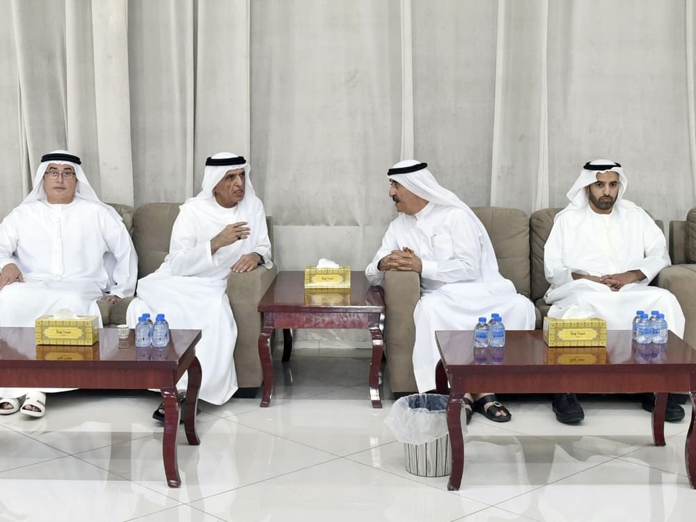 حاكم أم القيوين يتقبل تعازي حاكم رأس الخيمة بوفاة الشيخ عبدالله بن أحمد المعلا 1 حاكم أم القيوين يتقبل تعازي حاكم رأس الخيمة بوفاة الشيخ عبدالله بن أحمد المعلا