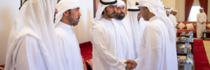خليفة بن طحنون بن محمد يُقدِّم واجب العزاء في وفاة محمد زايد المنصوري