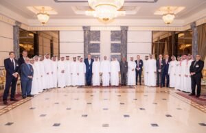 حاكم الفجيرة يستقبل الوفود المشاركة في منتدى أسواق الطاقة ويؤكد على دور القيادة الرشيدة في بناء اقتصاد آمن ومستدام