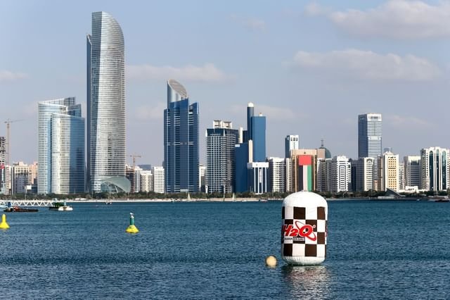 الرياضات البحرية.. تطور إستراتيجي وتنافسية عالمية 1 الرياضات البحرية.. تطور إستراتيجي وتنافسية عالمية