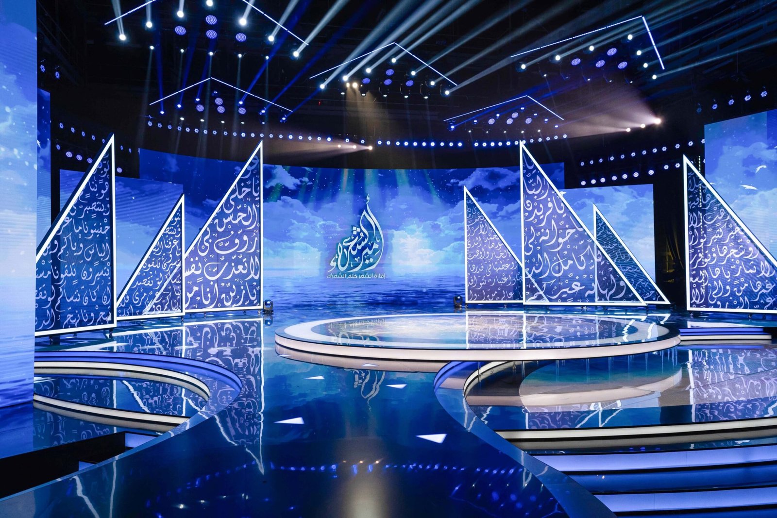 بدء المقابلات المباشرة لـ"أمير الشعراء" الاثنين المقبل
