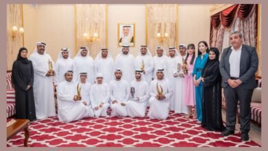 محمد الشرقي يلتقي فريق جمعية دبا للثقافة والفنون والمسرح ويهنئه بفوزه بجوائز محلية وخليجية