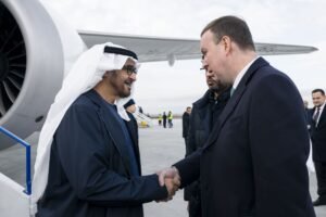 رئيس الدولة يصل قازان للمشاركة في أعمال قمة قادة "بريكس"