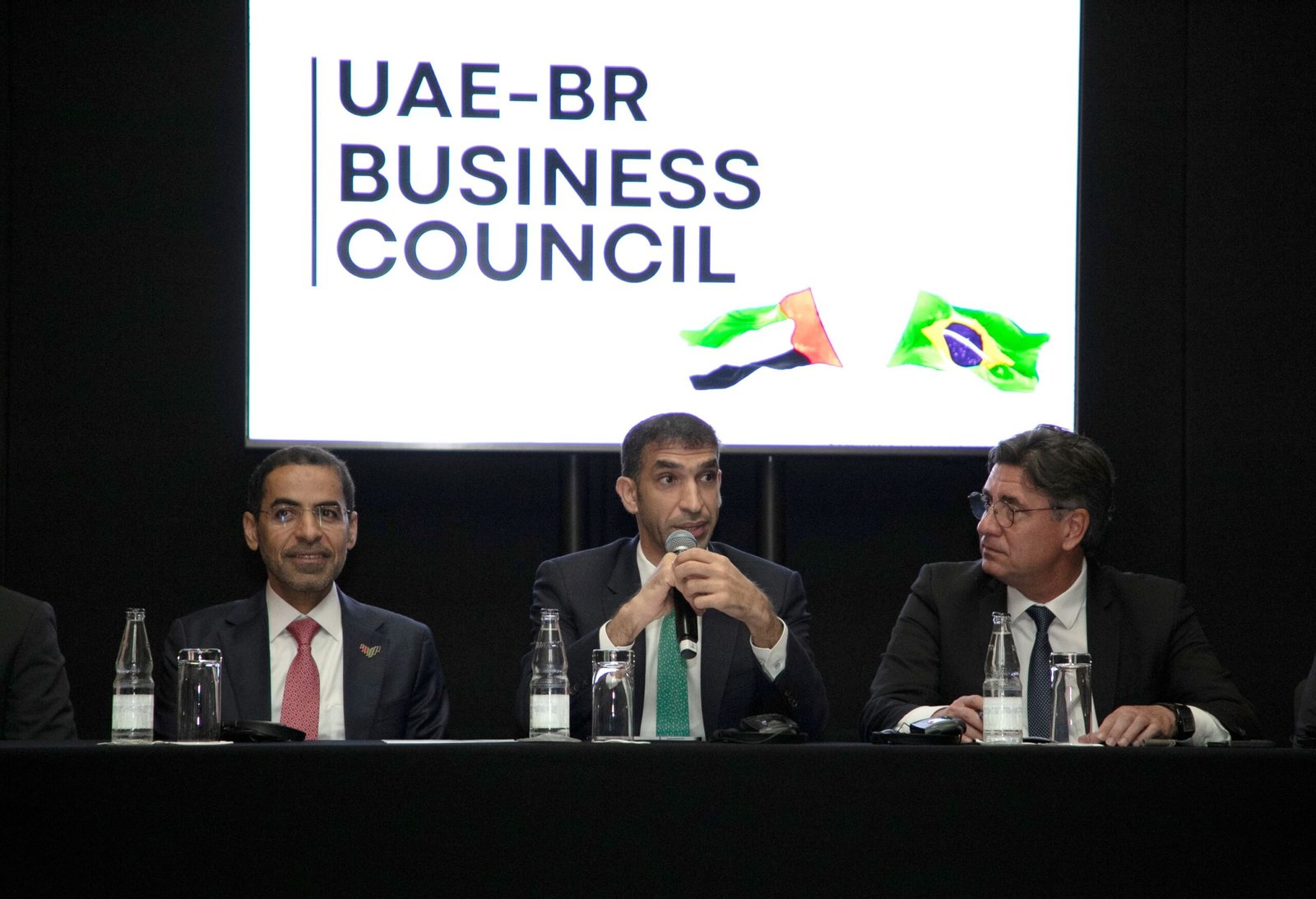 مجلس الأعمال الإماراتي البرازيلي يعقد اجتماعه الأول على هامش قمة الأعمال لمجموعة العشرين B20 1 مجلس الأعمال الإماراتي البرازيلي يعقد اجتماعه الأول على هامش قمة الأعمال لمجموعة العشرين B20