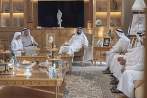 منصور بن زايد يزور محمد البواردي بمنزله في أبوظبي
