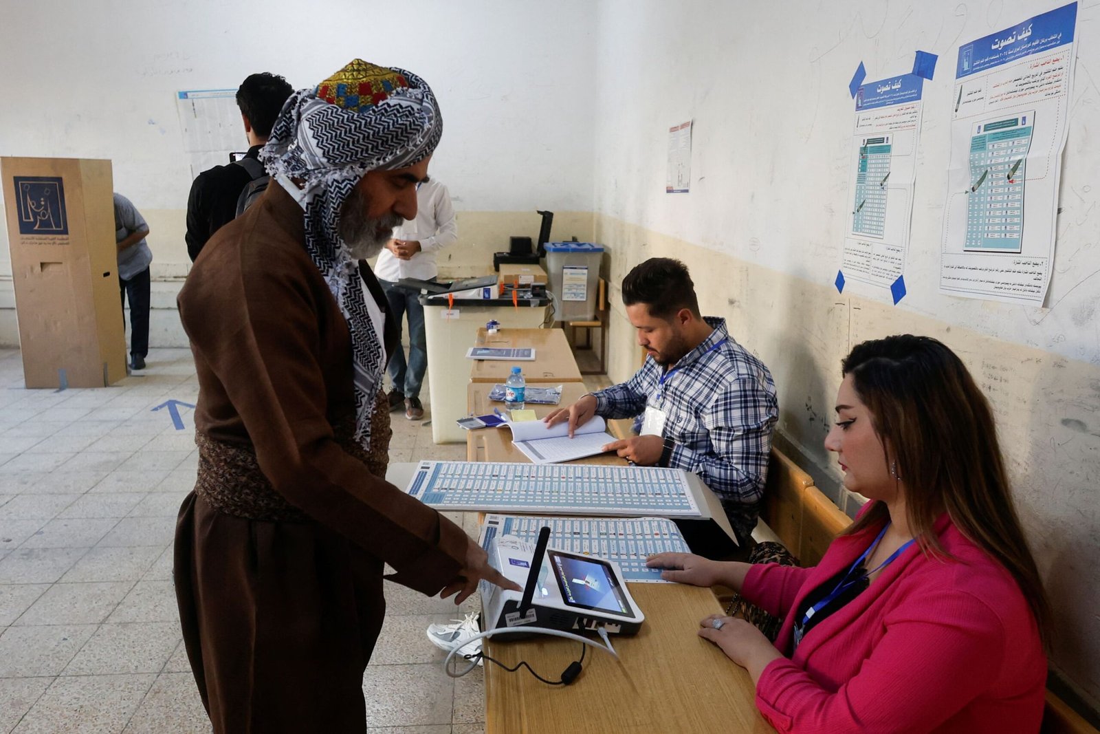 فتح مراكز الاقتراع لانتخابات برلمان إقليم "كردستان العراق" 1 فتح مراكز الاقتراع لانتخابات برلمان إقليم "كردستان العراق"