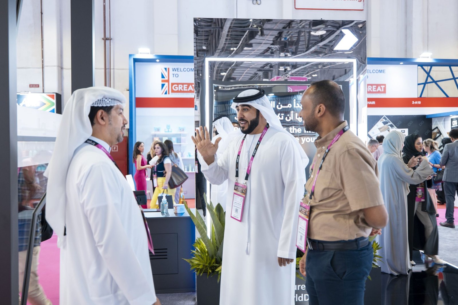 بلدية دبي تسلط الضوء على أحدث تقنيات الرقابة على جودة المنتجات خلال "عالم الجمال 2024" 1 بلدية دبي تسلط الضوء على أحدث تقنيات الرقابة على جودة المنتجات خلال "عالم الجمال 2024"