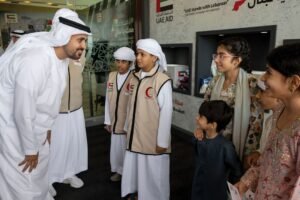 ذياب بن محمد بن زايد يتفقد جهود حملة «الإمارات معك يا لبنان» للإغاثة الإنسانية في أبوظبي