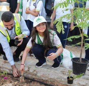 بلدية مدينة أبوظبي تكثف جهودها للحفاظ على المظهر العام وزيادة المناطق الخضراء والرقعة الزراعية
