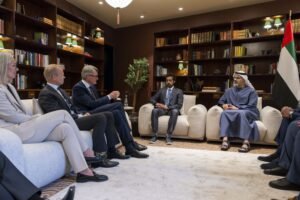 ولي عهد أبوظبي يلتقي عدداً من الرؤساء التنفيذيين لشركات نرويجية رائدة