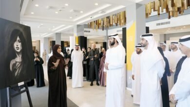 على بن سعود المعلا يفتتح معرض أم القيوين للفنون البصرية
