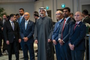 ولي عهد أبوظبي يشهد جانبا من فعاليات ملتقى الشركات لمجلس الأعمال الإماراتي - السنغافوري
