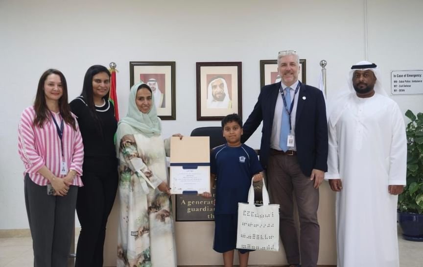 المجلس الإماراتي لكتب اليافعين يكرم الفائزين في "مسابقة الكتابة الإبداعية" 1 المجلس الإماراتي لكتب اليافعين يكرم الفائزين في "مسابقة الكتابة الإبداعية"