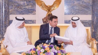 حاكم الفجيرة يلتقي الوفود المشاركة في ملتقى الفجيرة الدولي التاسع للتعدين