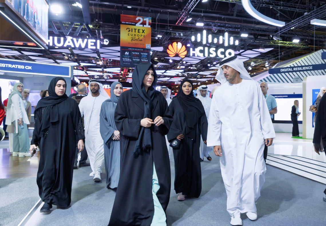 لطيفة بنت محمد تزور "جيتكس جلوبال 2024" 1 لطيفة بنت محمد تزور "جيتكس جلوبال 2024"