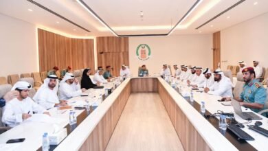 فريق الطوارئ والأزمات برأس الخيمة يناقش استعداداته لموسم الأمطار