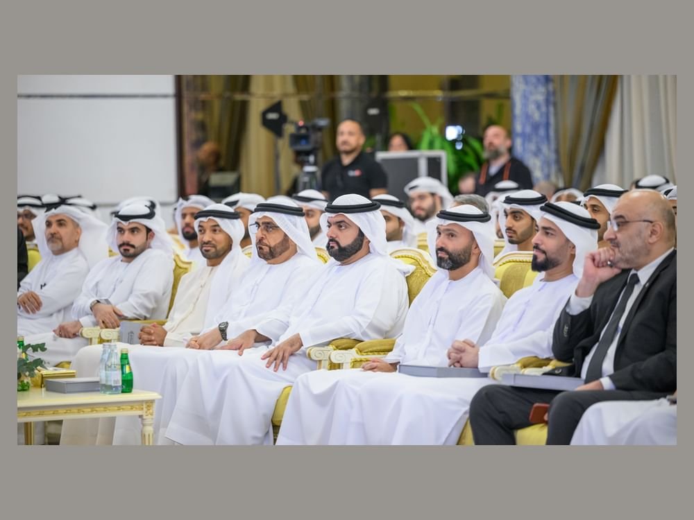 ولي عهد الفجيرة يشهد محاضرة بعنوان "الذكاء الاصطناعي، فرص وتحديات" 1 ولي عهد الفجيرة يشهد محاضرة بعنوان "الذكاء الاصطناعي، فرص وتحديات"