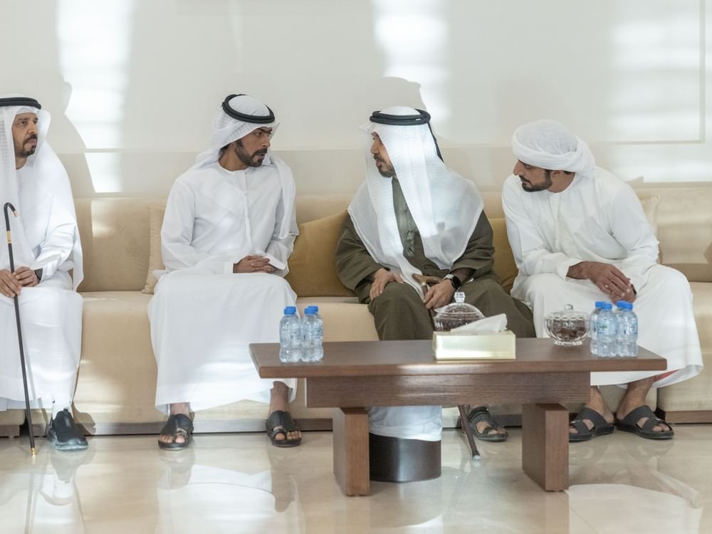 خليفة بن طحنون يعزي بوفاة أحمد جوعان الظاهري 1 خليفة بن طحنون يعزي بوفاة أحمد جوعان الظاهري