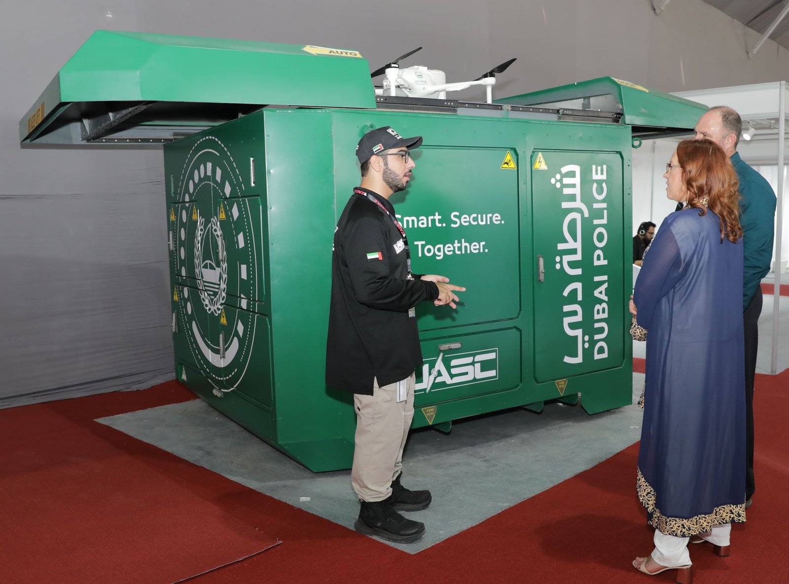 شرطة دبي تشارك في "معرض ومؤتمر دبي للهليكوبتر" 1 شرطة دبي تشارك في "معرض ومؤتمر دبي للهليكوبتر"