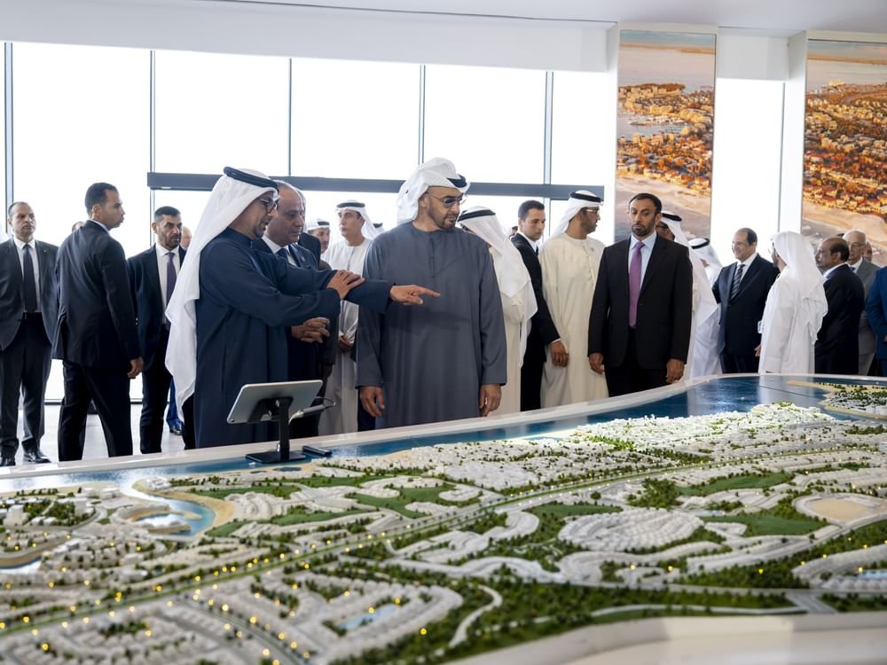 رئيس الدولة والرئيس المصري يشهدان إعلان مخطط مشروع "رأس الحكمة" التنموي باستثمارات مباشرة بقيمة 35 مليار دولار 1 رئيس الدولة والرئيس المصري يشهدان إعلان مخطط مشروع "رأس الحكمة" التنموي باستثمارات مباشرة بقيمة 35 مليار دولار