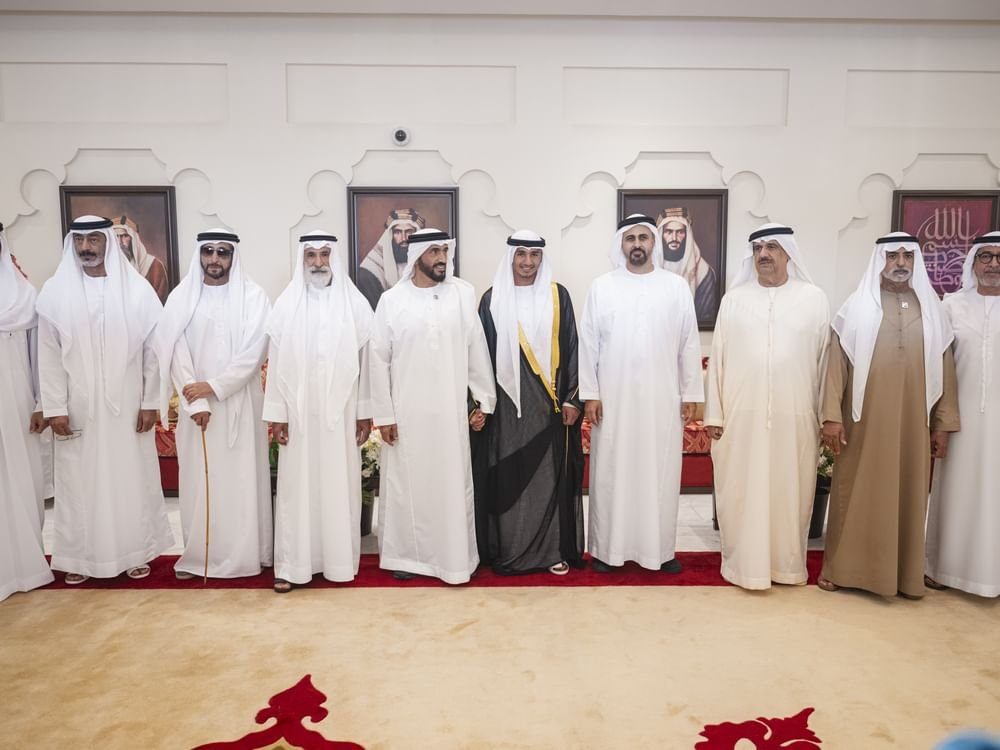 نهيان بن زايد وذياب بن محمد و نهيان بن مبارك و الشيوخ يحضرون حفل زفاف هزاع بن طحنون بن سعيد 1 نهيان بن زايد وذياب بن محمد و نهيان بن مبارك و الشيوخ يحضرون حفل زفاف هزاع بن طحنون بن سعيد