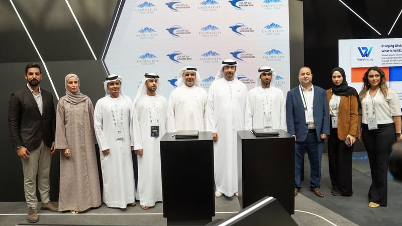 تعاون بين بريد الإمارات و مدينة الفجيرة للإبداع لتقديم خدمات "صندوق بريد الشركات". 1 تعاون بين بريد الإمارات و مدينة الفجيرة للإبداع لتقديم خدمات "صندوق بريد الشركات".
