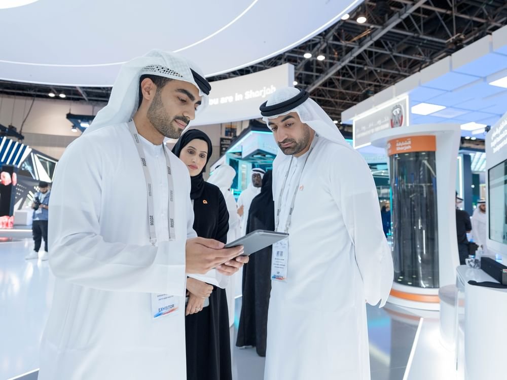 جناح حكومة الشارقة يستعرض أبرز المبادرات الرقمية في جيتكس 2024 1 جناح حكومة الشارقة يستعرض أبرز المبادرات الرقمية في جيتكس 2024