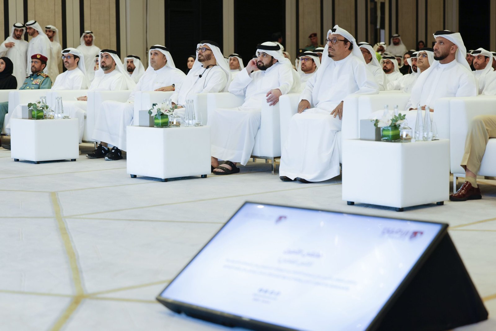 برعاية وحضور أحمد بن محمد..."ملتقى الأمين" يختتم فعاليات نسخته الثالثة بمناقشات معمقة حول مفهوم "الأمن الفكري" وأهميته في المجتمع 1 برعاية وحضور أحمد بن محمد..."ملتقى الأمين" يختتم فعاليات نسخته الثالثة بمناقشات معمقة حول مفهوم "الأمن الفكري" وأهميته في المجتمع