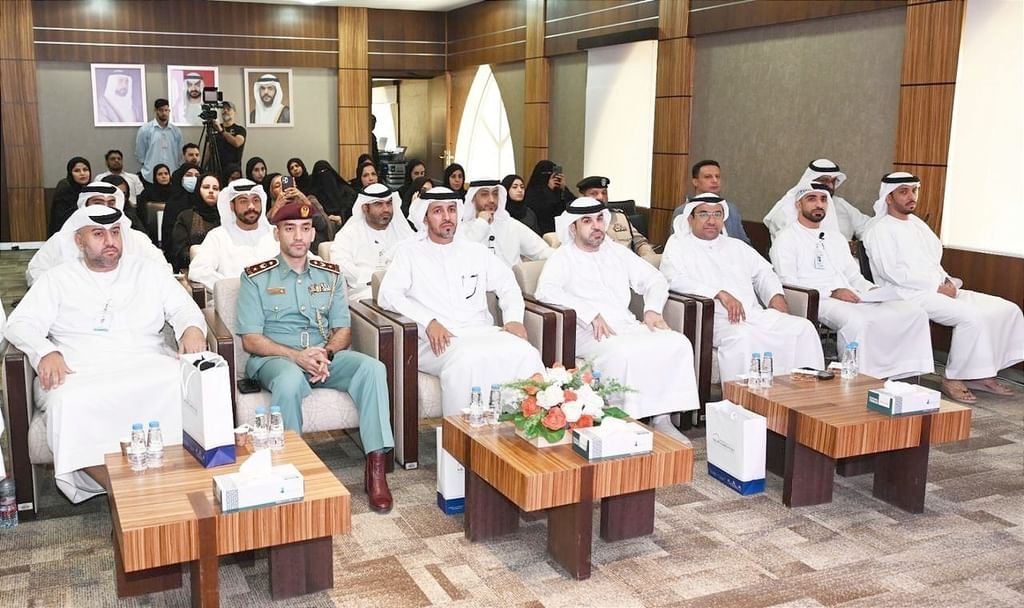 غرفة الشارقة تستعرض أبرز خدماتها لتمكين رواد الأعمال 1 غرفة الشارقة تستعرض أبرز خدماتها لتمكين رواد الأعمال