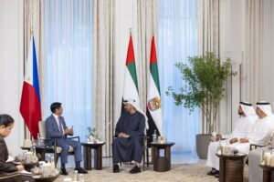 رئيس الدولة والرئيس الفلبيني يبحثان تعزيز علاقات التعاون بين البلدين