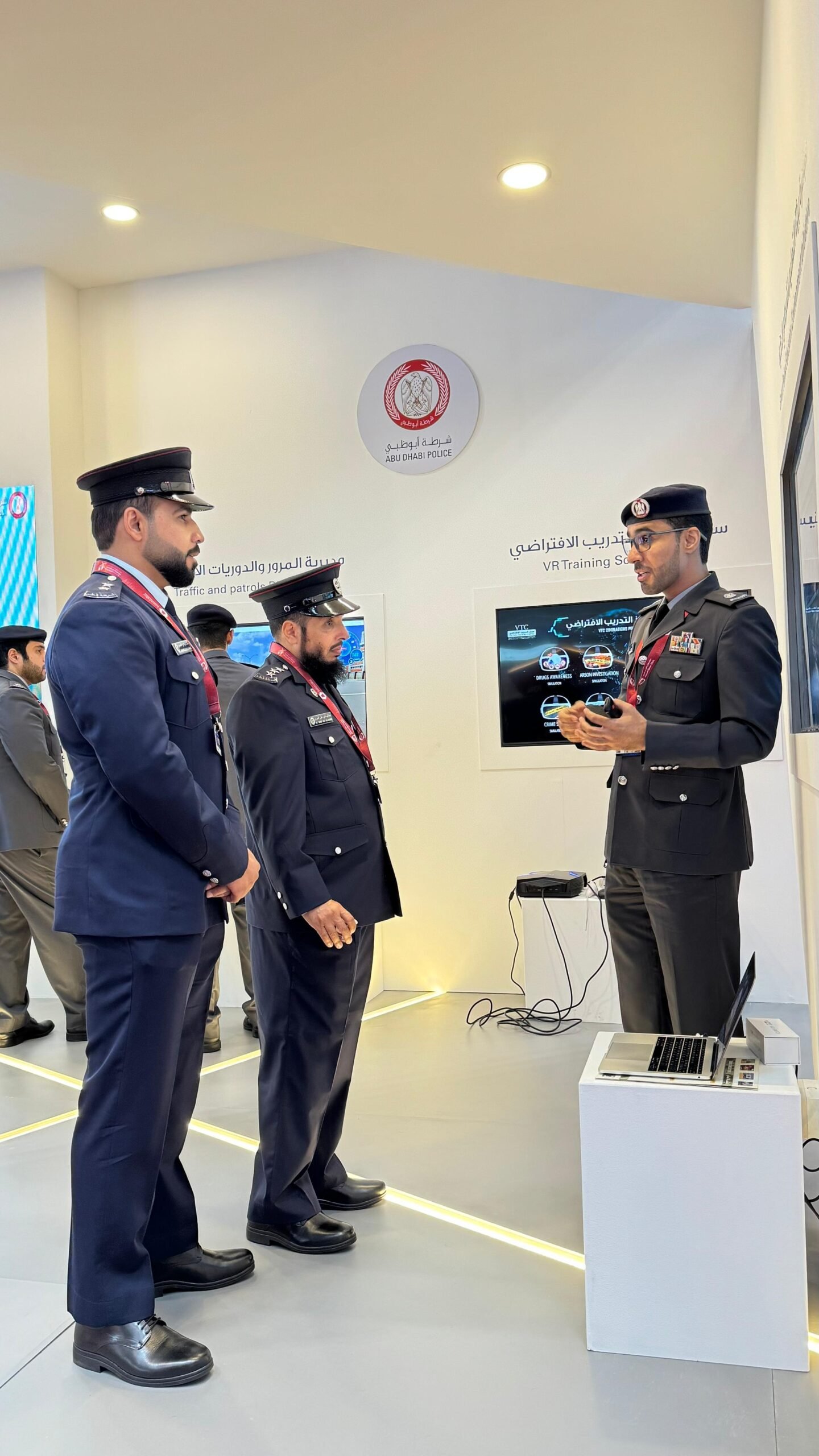 شرطة أبوظبي تختتم مشاركتها بمعرض "ميليبول قطر" 1 شرطة أبوظبي تختتم مشاركتها بمعرض "ميليبول قطر"