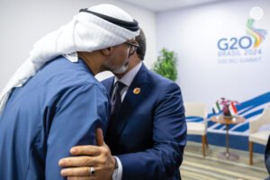 ولي عهد أبوظبي يبحث تعزيز العلاقات الثنائية مع الرئيس المصري على هامش أعمال قمة مجموعة العشرين