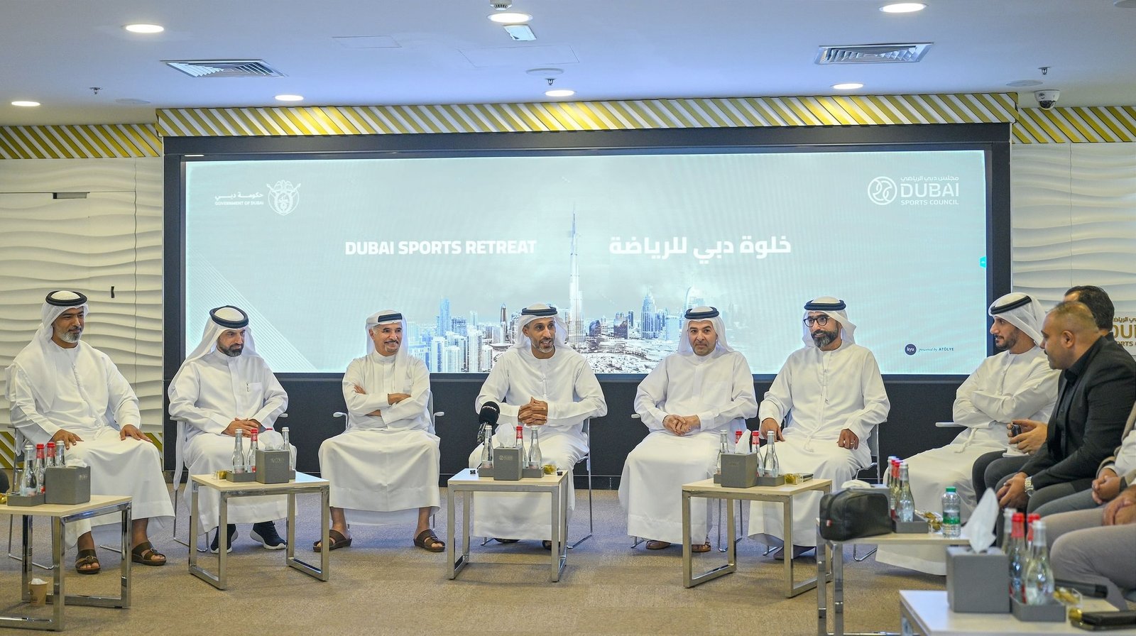 وزراء ومسؤولون ونجوم عالميون يشاركون في "خلوة دبي الرياضية" 12 نوفمبر 1 وزراء ومسؤولون ونجوم عالميون يشاركون في "خلوة دبي الرياضية" 12 نوفمبر