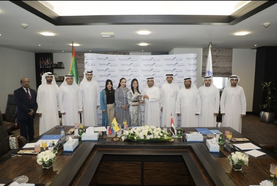 غرفة الفجيرة تبحث آفاق التعاون الاقتصادي مع الإكوادور 1 غرفة الفجيرة تبحث آفاق التعاون الاقتصادي مع الإكوادور