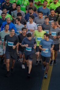 حمدان بن محمد يتقدم أكثر من 278 ألف مشارك في النسخة الـ6 من تحدي دبي للجري