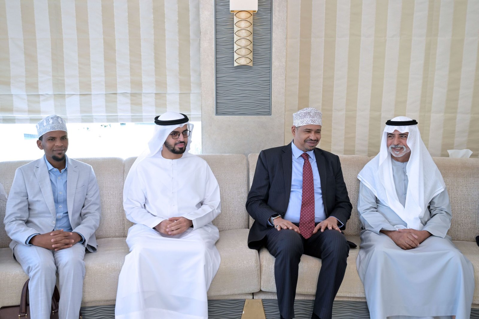 نهيان بن مبارك يؤكد حرص الإمارات على دعم استقرار وتنمية الصومال 1 نهيان بن مبارك يؤكد حرص الإمارات على دعم استقرار وتنمية الصومال