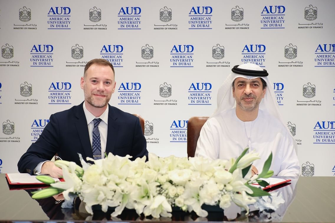 "المالية" توقع مذكرتي شراكة مع الجامعة الأمريكية وجمعية المحاسبين القانونيين 1 "المالية" توقع مذكرتي شراكة مع الجامعة الأمريكية وجمعية المحاسبين القانونيين