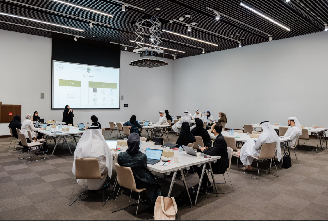 "دبي للثقافة" تناقش مجالات منظومة الملكية الفكرية في القطاع الثقافي والإبداعي 1 "دبي للثقافة" تناقش مجالات منظومة الملكية الفكرية في القطاع الثقافي والإبداعي